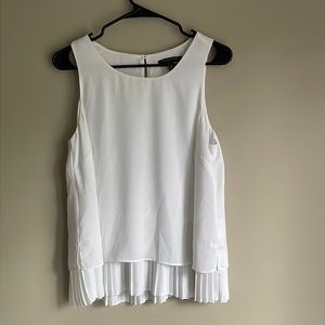 Banana Republic Factory White Layered